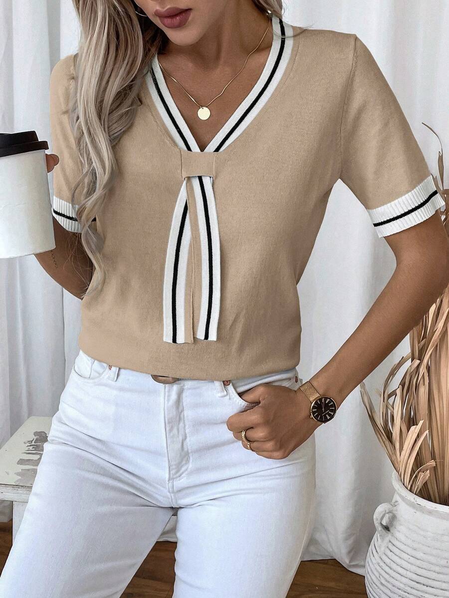 Fleur Contrast Panel V Neck Sweater - view 4