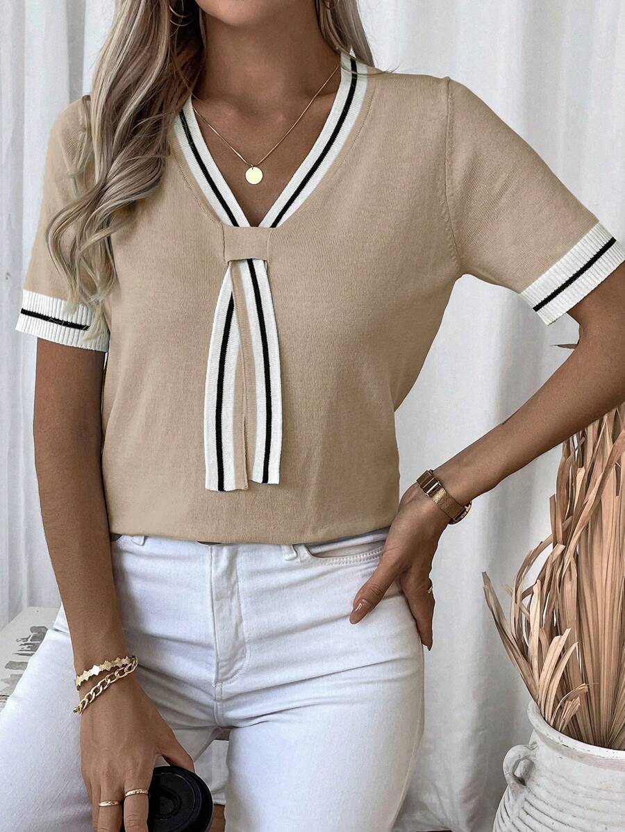 Fleur Contrast Panel V Neck Sweater - front view