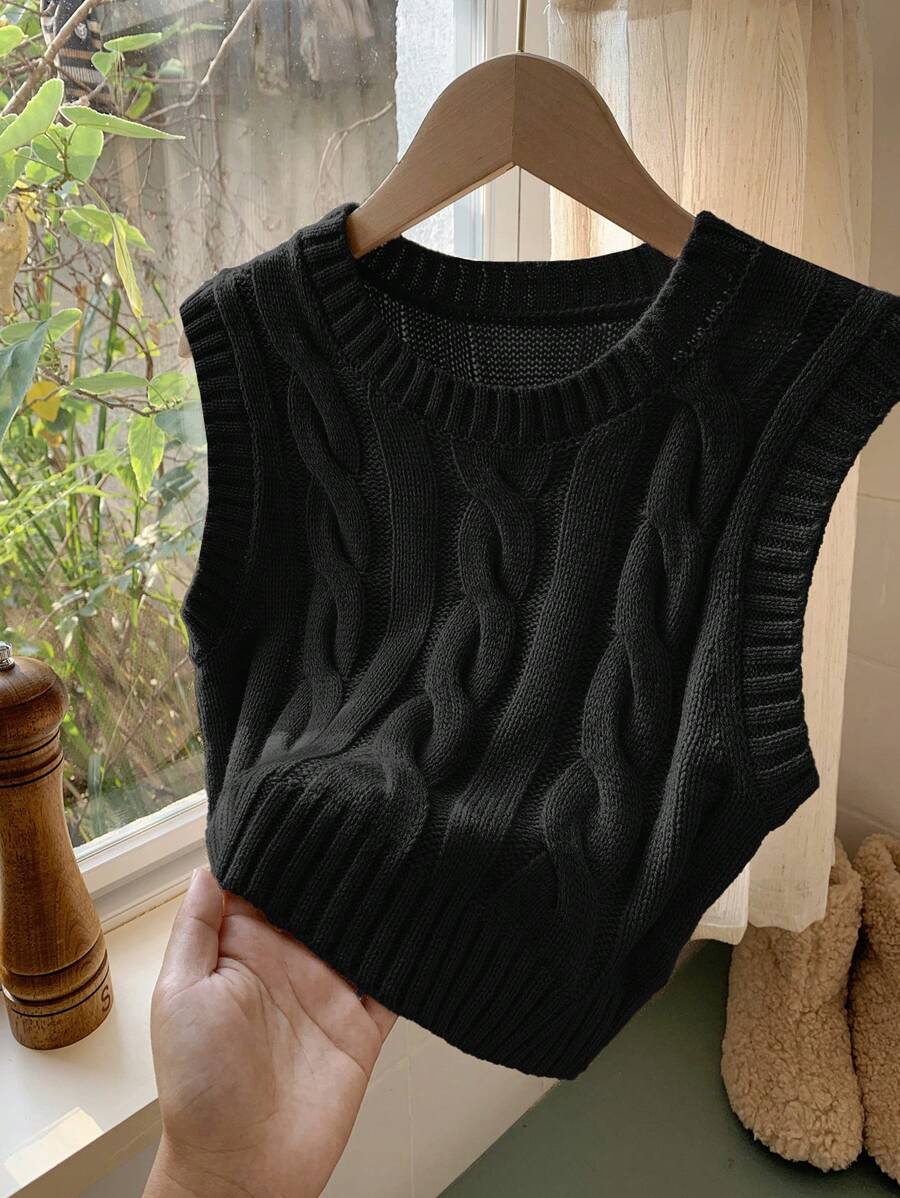 Lucia Cable Knit Cropped Sleeveless Sweater Vest - view 7