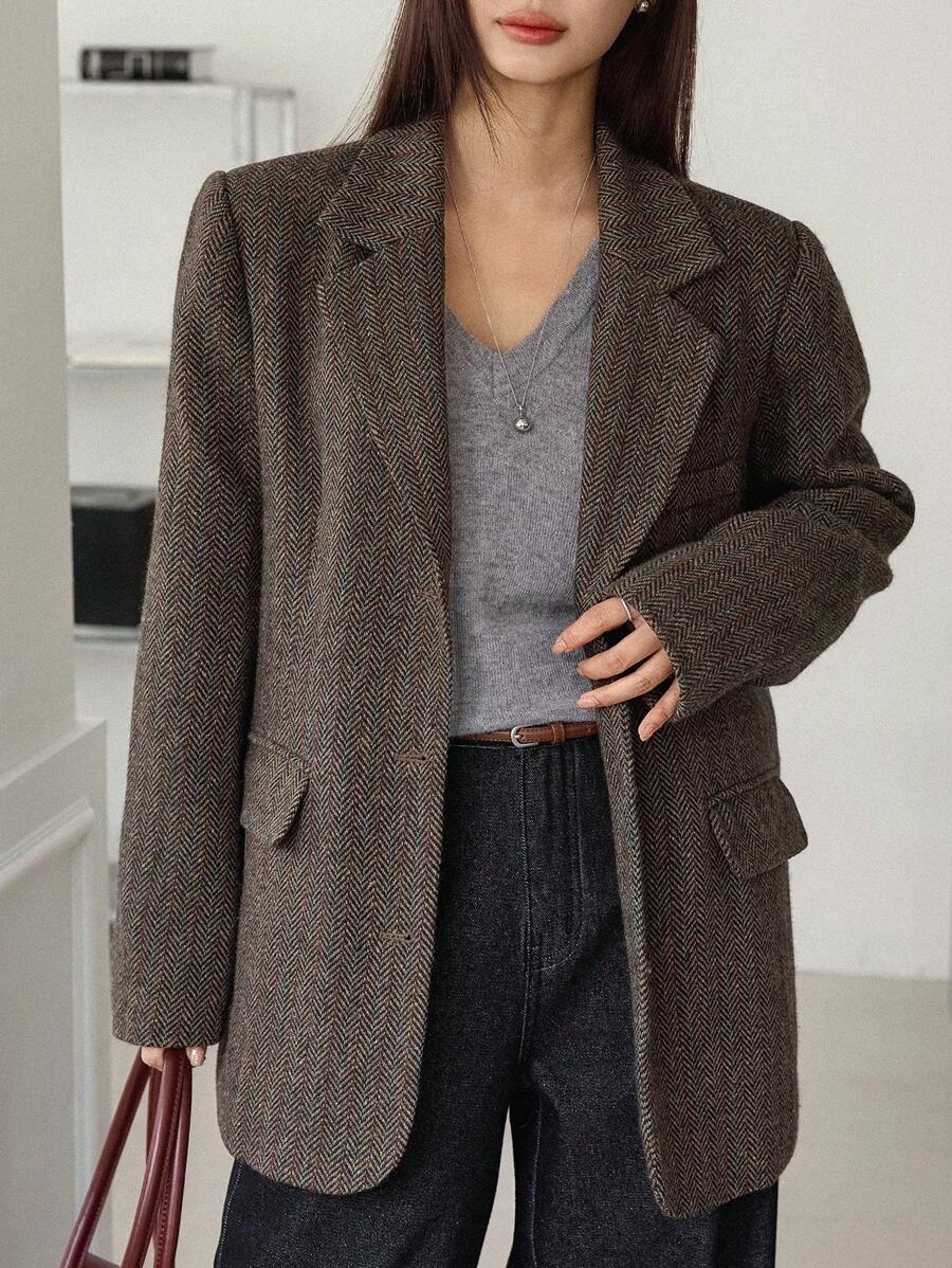 Ella Herringbone Single Breasted Notch Lapel Blazer - front view