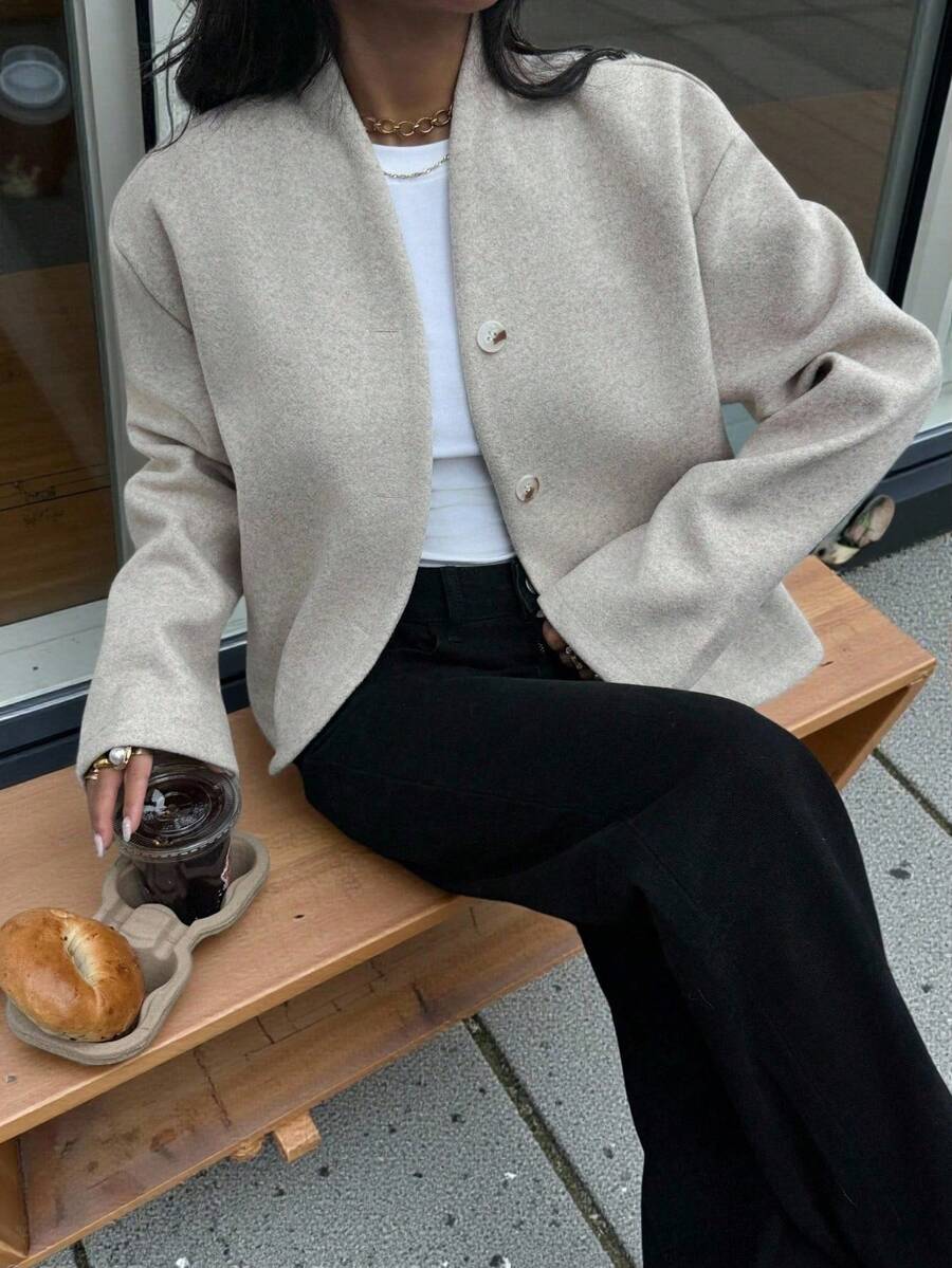 Evelyn Cropped Collared Loose Fit Blazer - front view