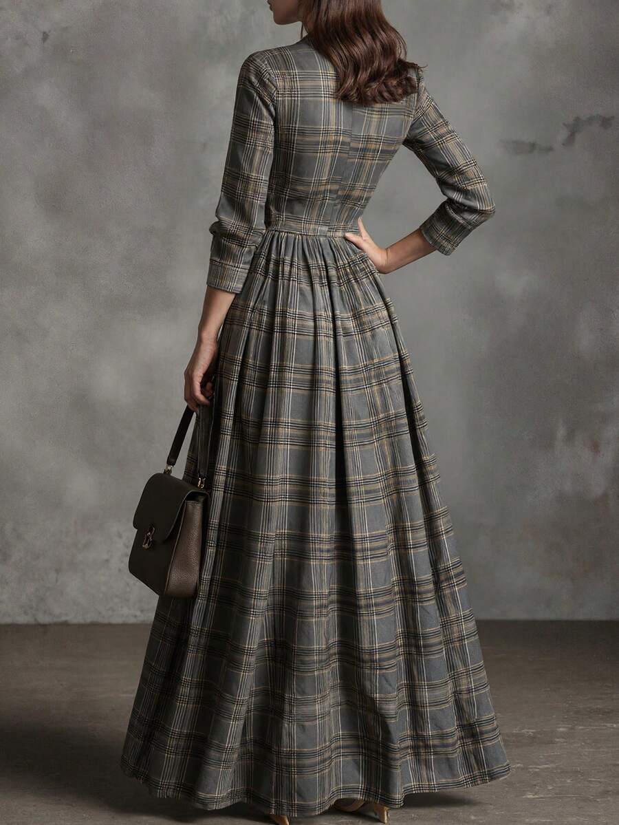 Layla Plaid Pleated V Neck Maxi Dress - view 3
