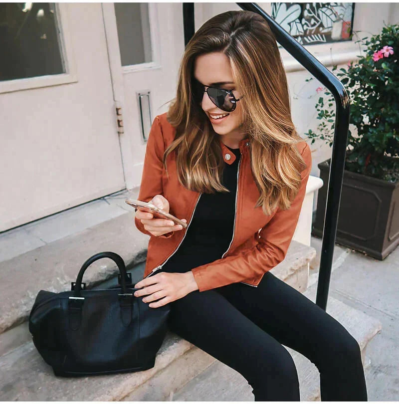 Abigail – Faux Leather Jacket with Timeless Cut for Women – view 4