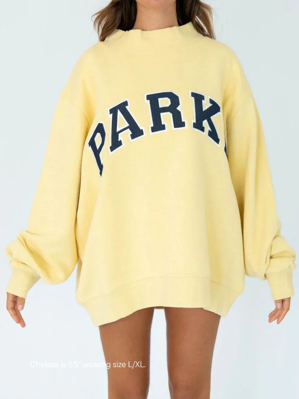 Annabelle – Women's Oversized Varsity Sweatshirt, Chenille Lettering Crewneck Jumper – view 3