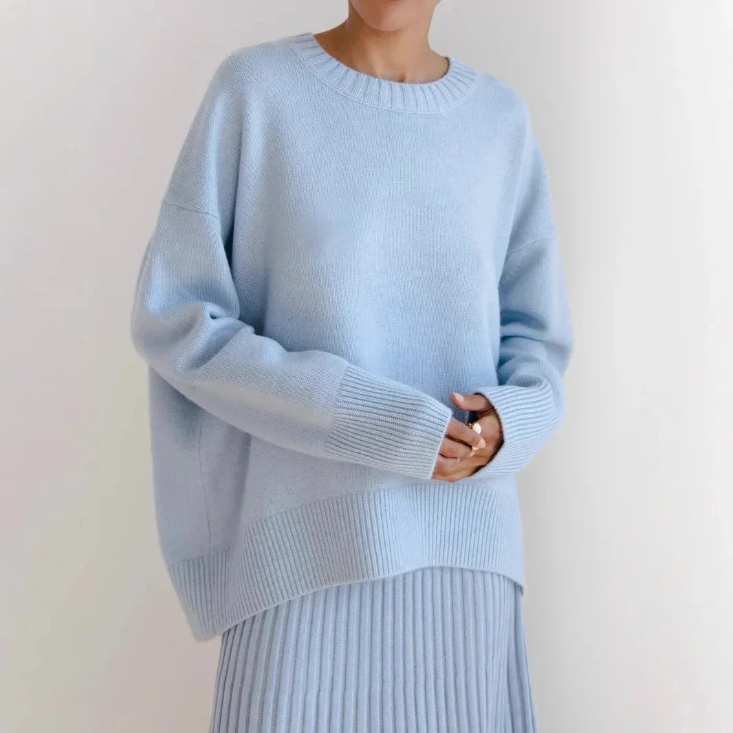 Women's Crew Neck Jumper with Oversized Fit